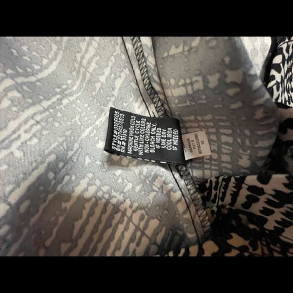 ABāStudioāSleevelessĀ &āFauxāPocketsāDress - Picture 10 of 11